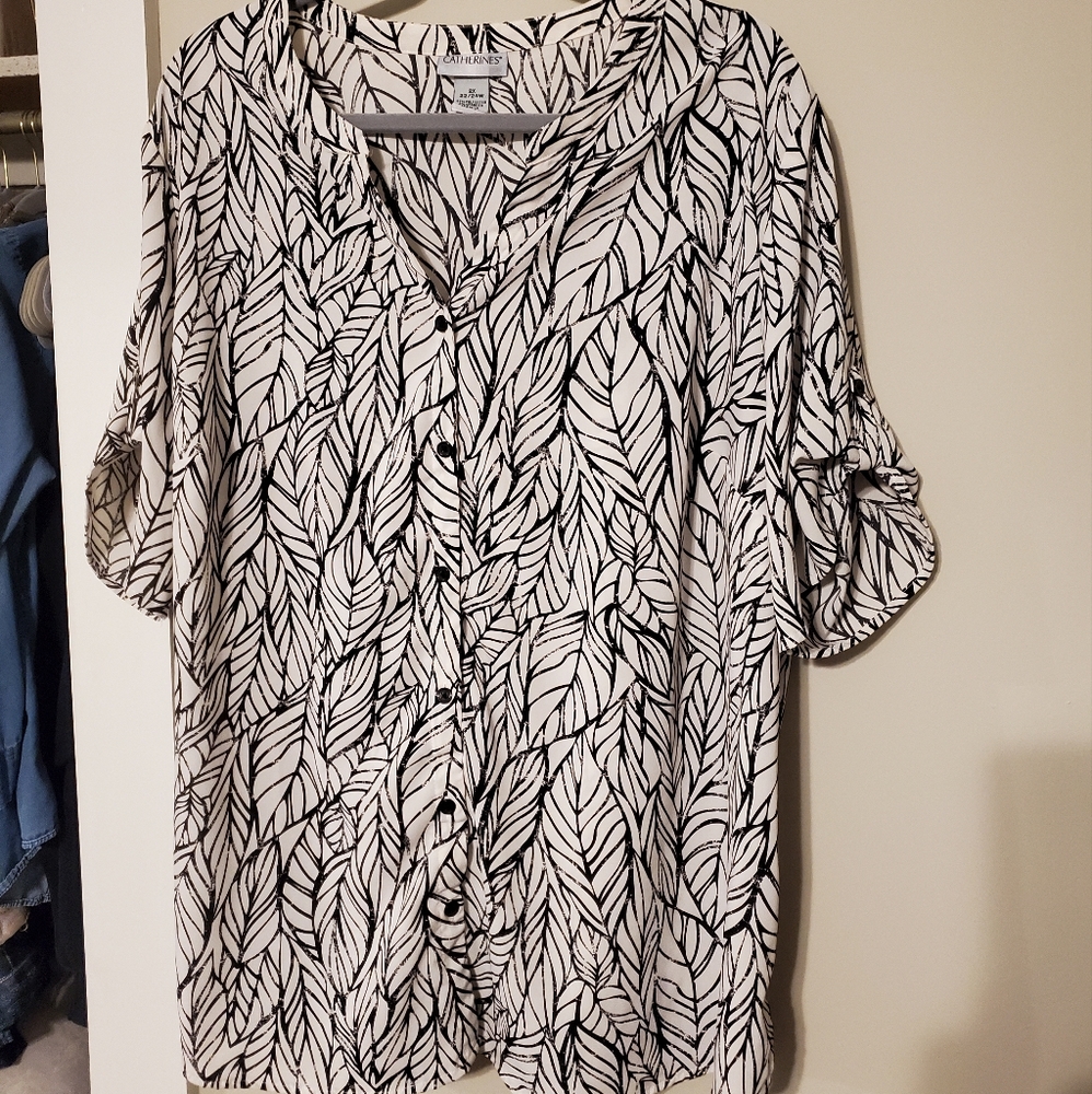 Catherine's 2x top
